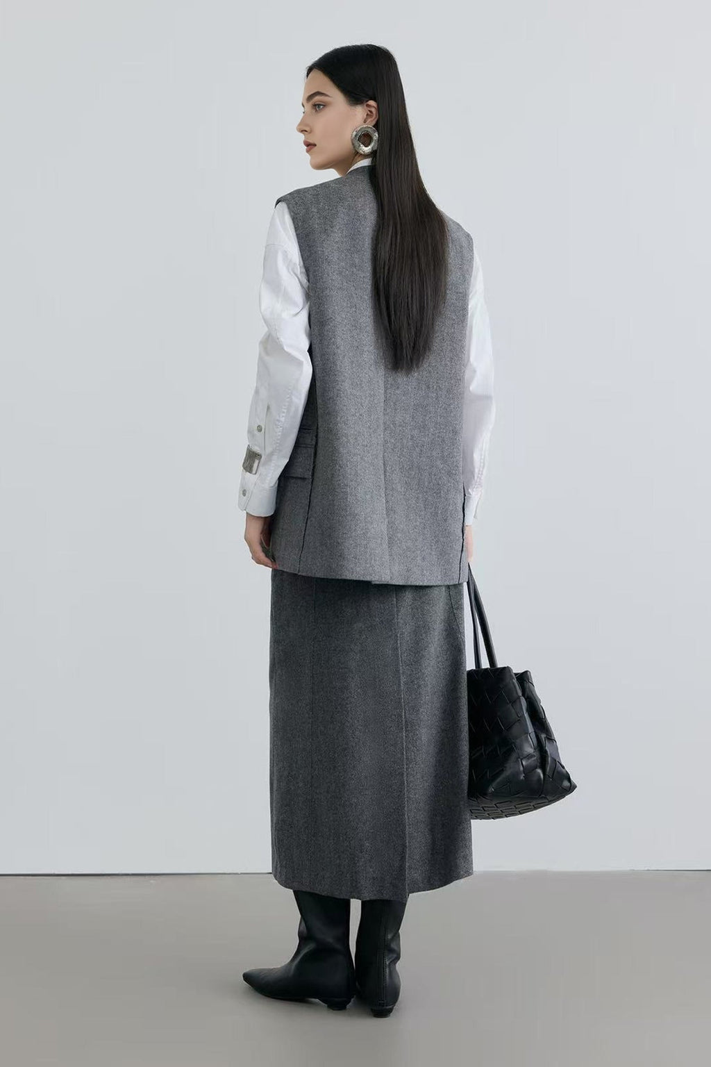 Tailored Herringbone Cashmere-Wool Column Midi Skirt