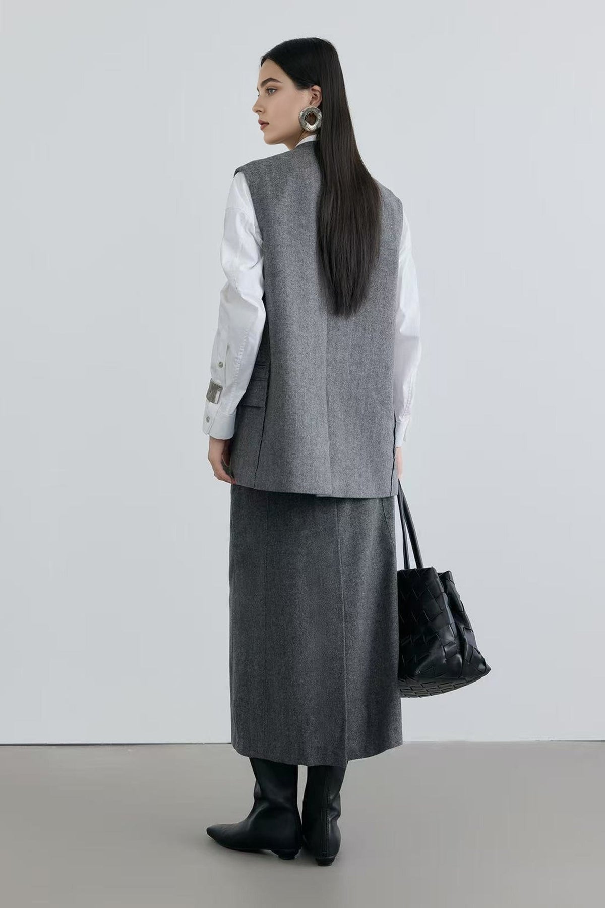 Tailored Herringbone Cashmere-Wool Column Midi Skirt