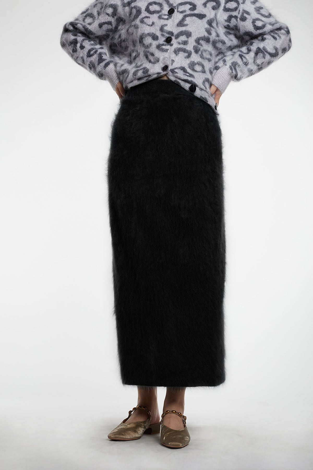 Ultrafine Seamless Brushed Cashmere Midi Sweater Skirt