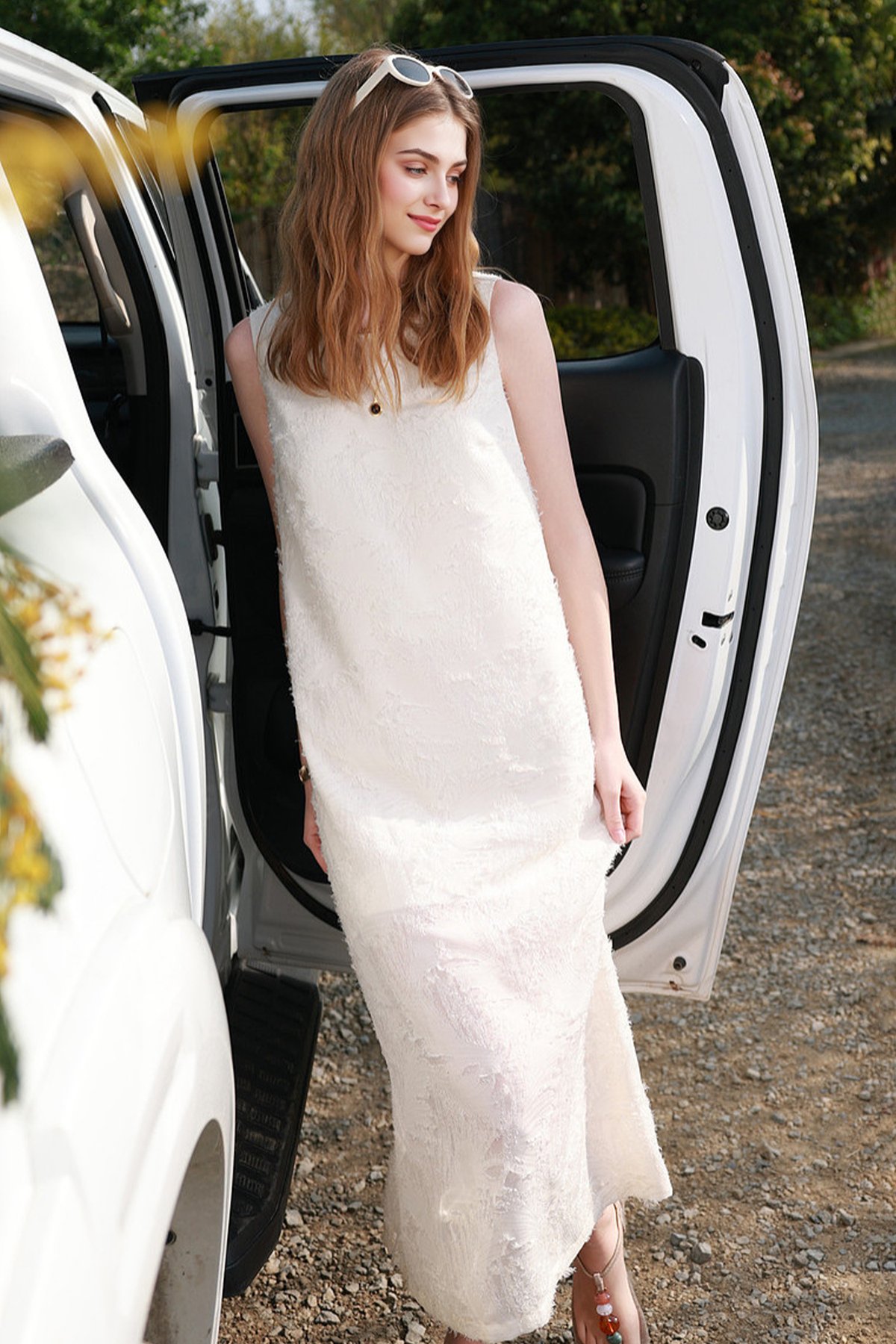 White Floral Applique Sleeveless Dress